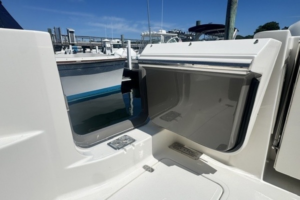 34ft Pursuit Yacht For Sale