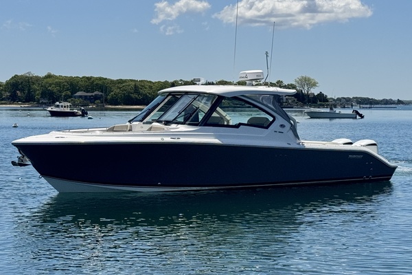 34ft Pursuit Yacht For Sale