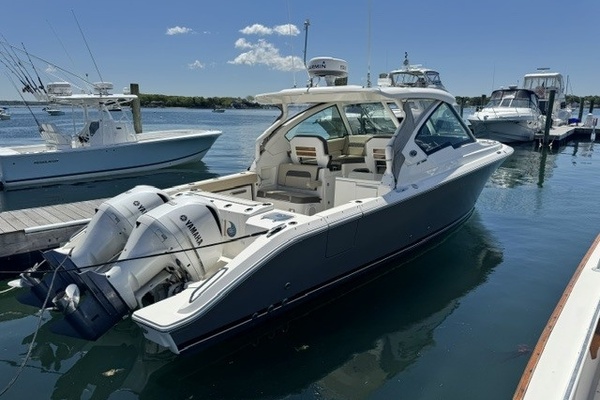 34ft Pursuit Yacht For Sale