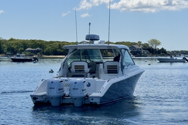 34ft Pursuit Yacht For Sale