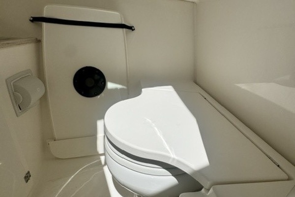 34ft Pursuit Yacht For Sale
