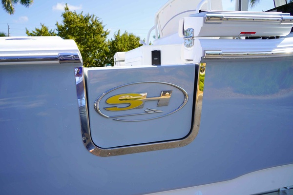 25ft Sea Hunt Yacht For Sale