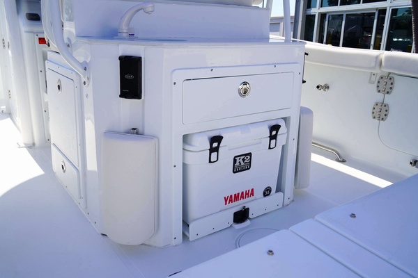 25ft Sea Hunt Yacht For Sale