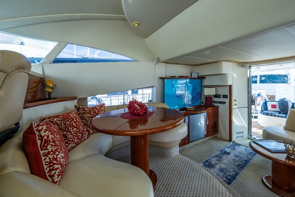 2000 Fairline 52