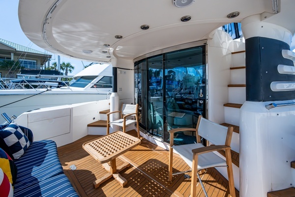 2000 Fairline 52