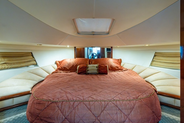 2000 Fairline 52