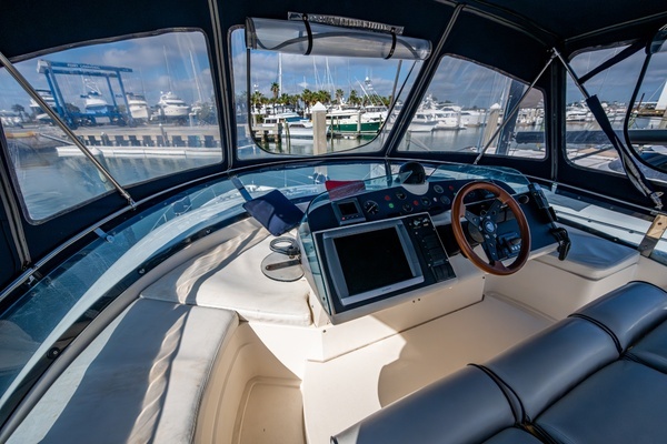2000 Fairline 52
