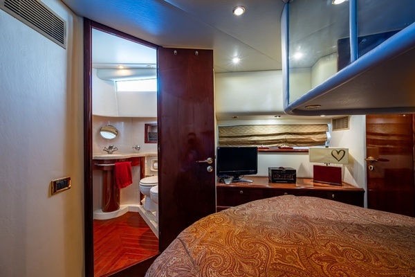 2000 Fairline 52