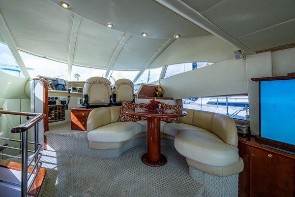 2000 Fairline 52