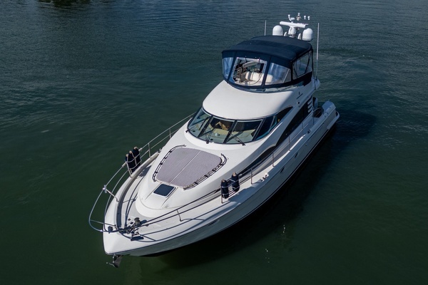 2000 Fairline 52