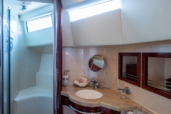 2000 Fairline 52