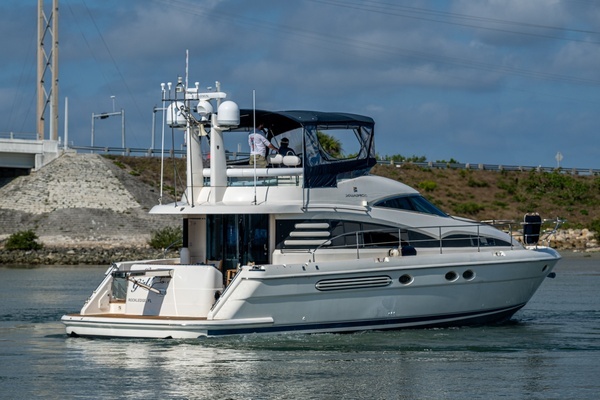 2000 Fairline 52