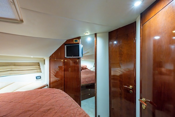 2000 Fairline 52