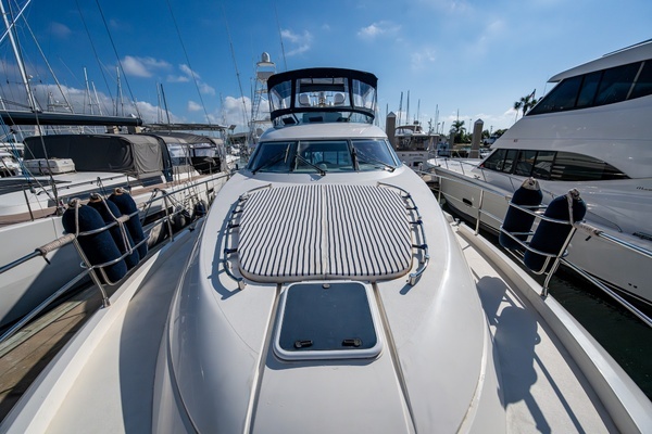 2000 Fairline 52