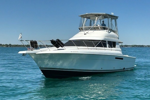 41-ft-Silverton-2000-41 Convertible-The Pesky Pelican St Clair Shores Michigan United States  yacht for sale