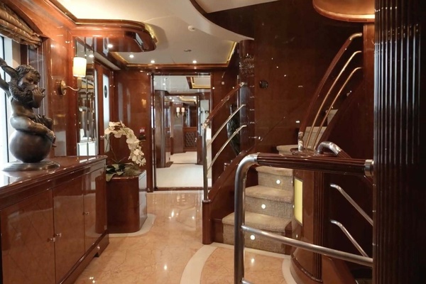 Domani 145ft Benetti Yacht For Sale
