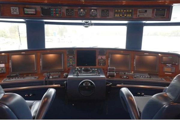 2004 Benetti 145