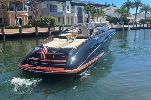 2009 Riva 44
