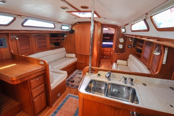 Sabre 426 Yacht For Sale