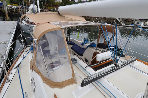Jezebel 41ft Sabre Yacht For Sale
