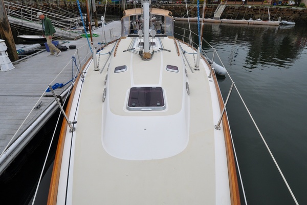 Jezebel 41ft Sabre Yacht For Sale