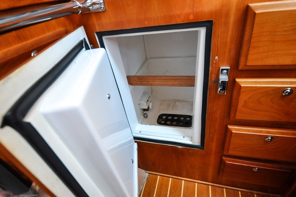Jezebel 41ft Sabre Yacht For Sale