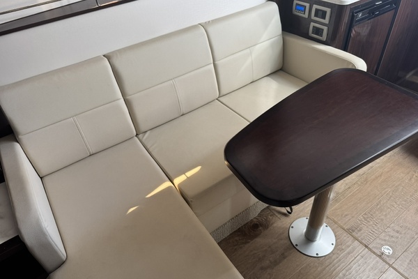 Sea Ray 350 Sundancer Yacht For Sale
