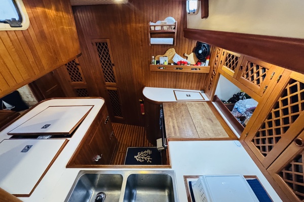Siri 56ft CT Yacht For Sale