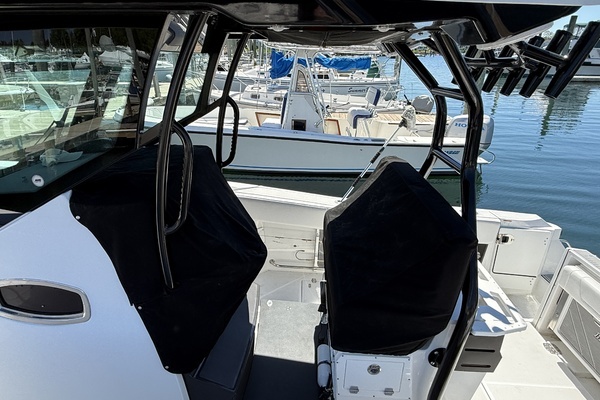 2022 Blackfin 27