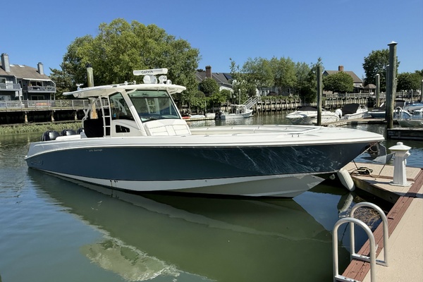 2016 Boston Whaler