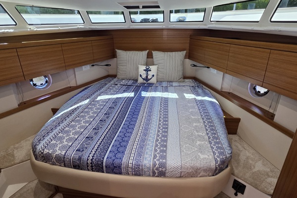 Come What May 40ft Greenline Yacht For Sale
