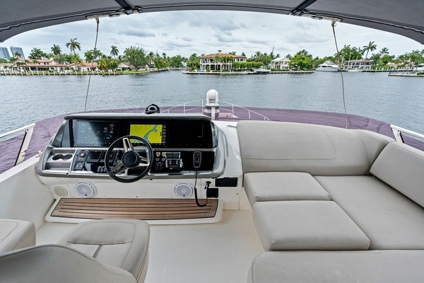 2020 Princess 62