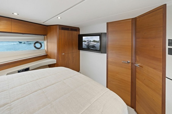 2020 Princess 62
