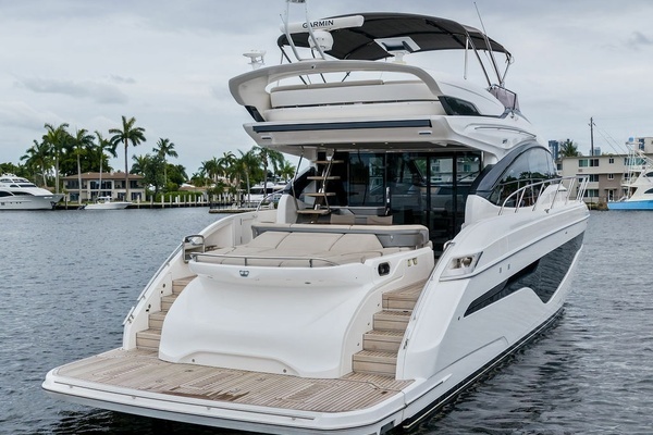 2020 Princess 62