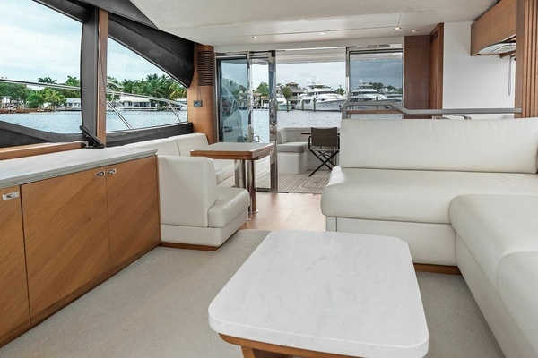 2020 Princess 62