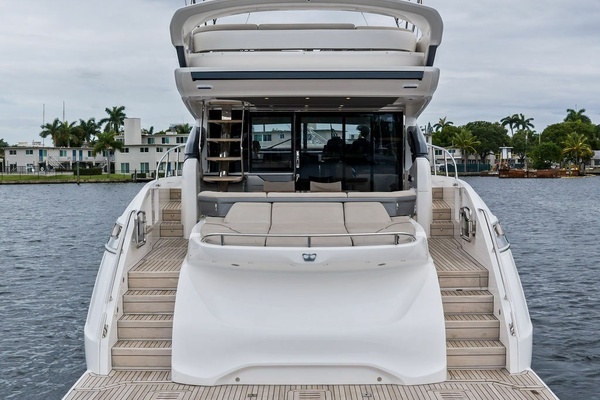 2020 Princess 62