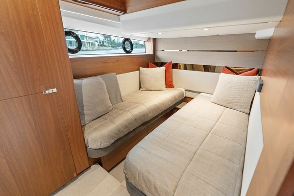 2020 Princess 62