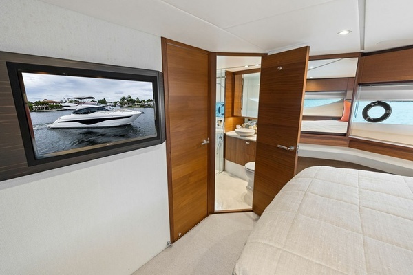 2020 Princess 62