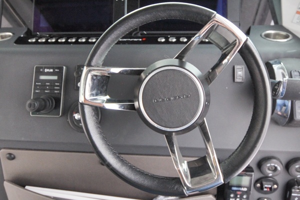 2022 Axopar 37