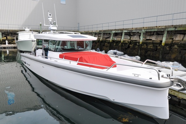 Axopar 37XC - Serenity Bound