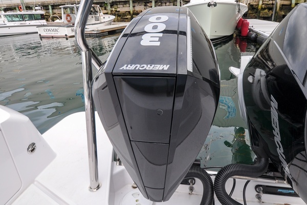 2022 Axopar 37