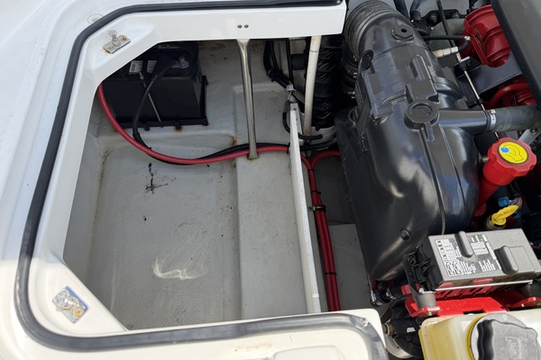 25ft Cobalt Yacht For Sale
