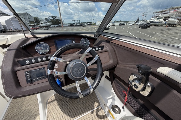 25ft Cobalt Yacht For Sale