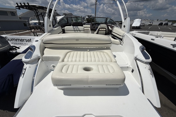 25ft Cobalt Yacht For Sale