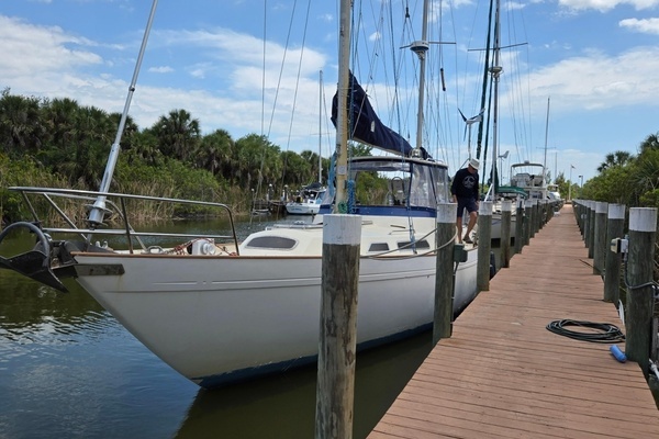 42-ft-Camper & Nicholsons-1977-- Punta Gorda Florida United States  yacht for sale