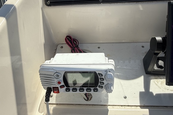 23ft Aquasport Yacht For Sale