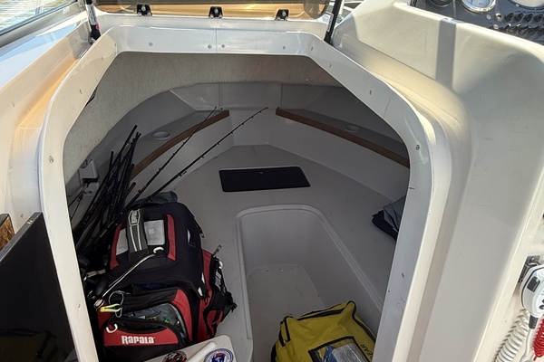 23ft Aquasport Yacht For Sale