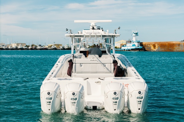 HATCHLIFE 41ft SeaHunter Yacht For Sale