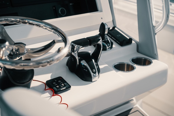 HATCHLIFE 41ft SeaHunter Yacht For Sale