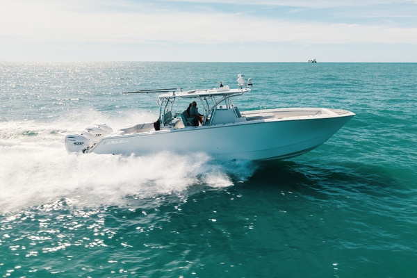 HATCHLIFE 41ft SeaHunter Yacht For Sale